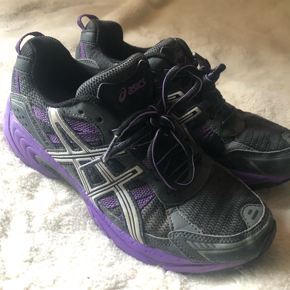 asics running shoes purple